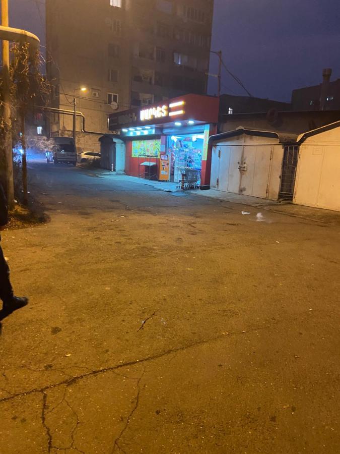 耶烈万 Vahe'S Corner House酒店 外观 照片